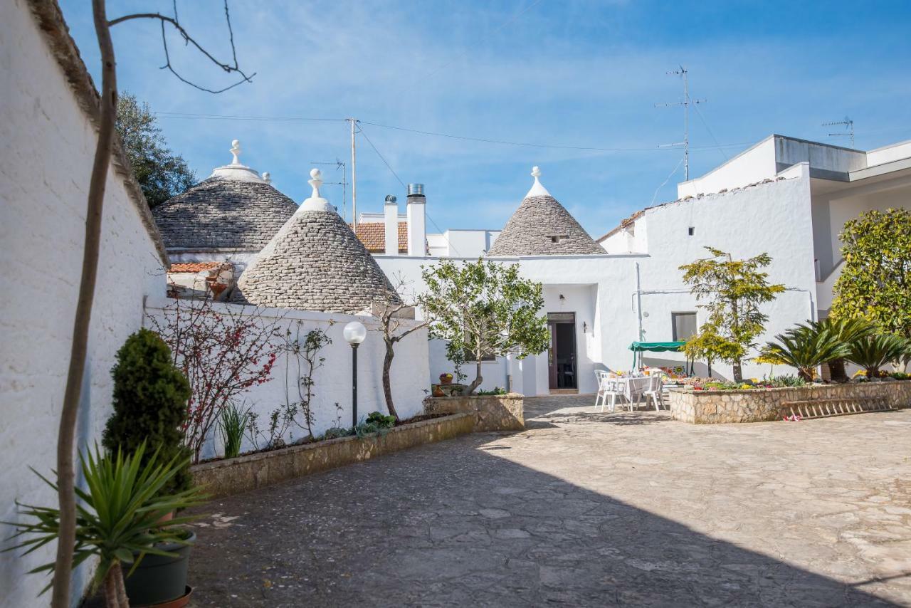 Trullo Amicizia Villa Alberobello Luaran gambar
